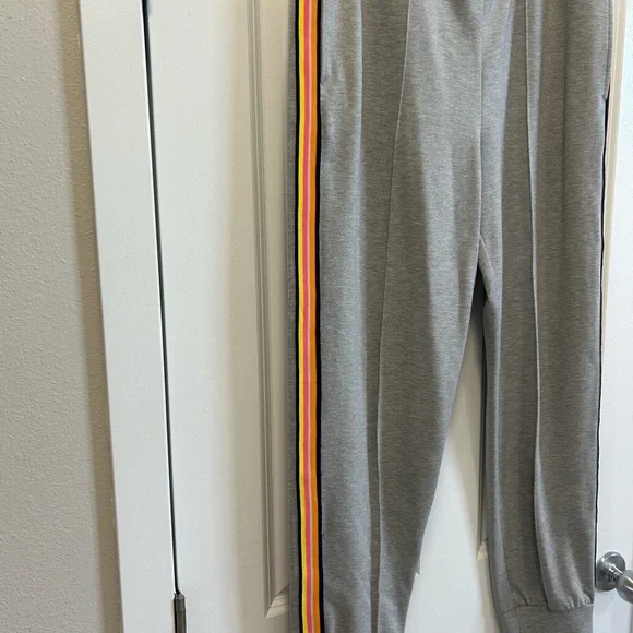 Trina Turk grey tack suit - Picture 2 of 9